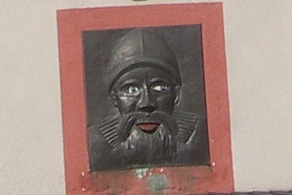 alt